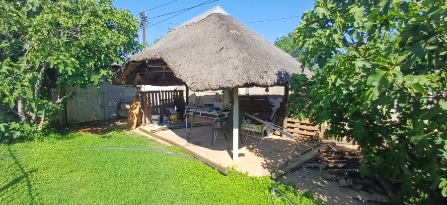 6 Bedroom Property for Sale in Freemanville North West